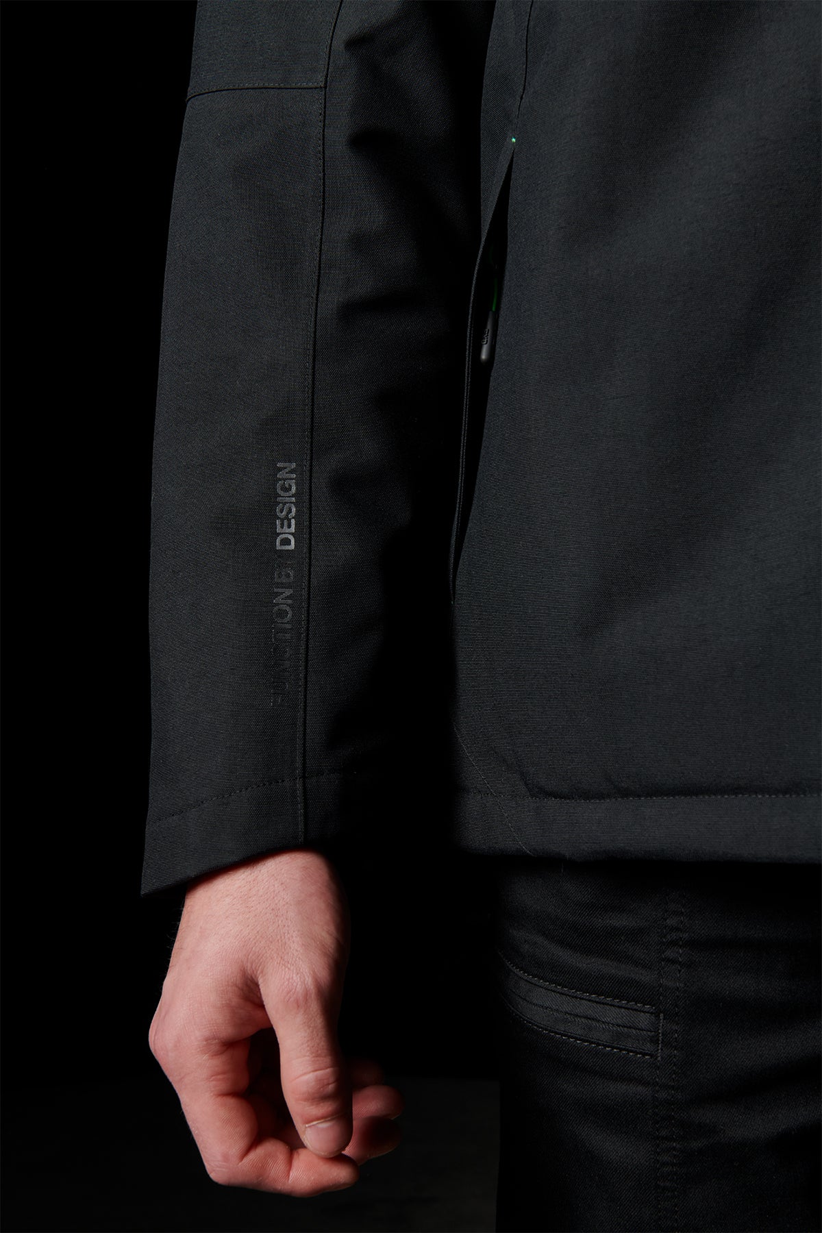 Sleeve detailing of the WO-1 Black